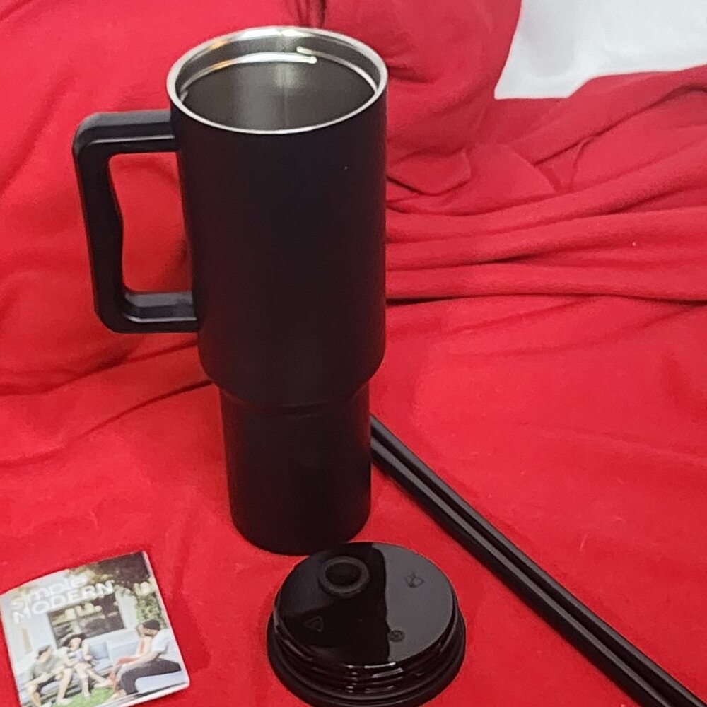 Simple Modern Black Floral Fighting Together Ribbon 40oz. Trek Tumbler w/Straws - Picture 5 of 16
